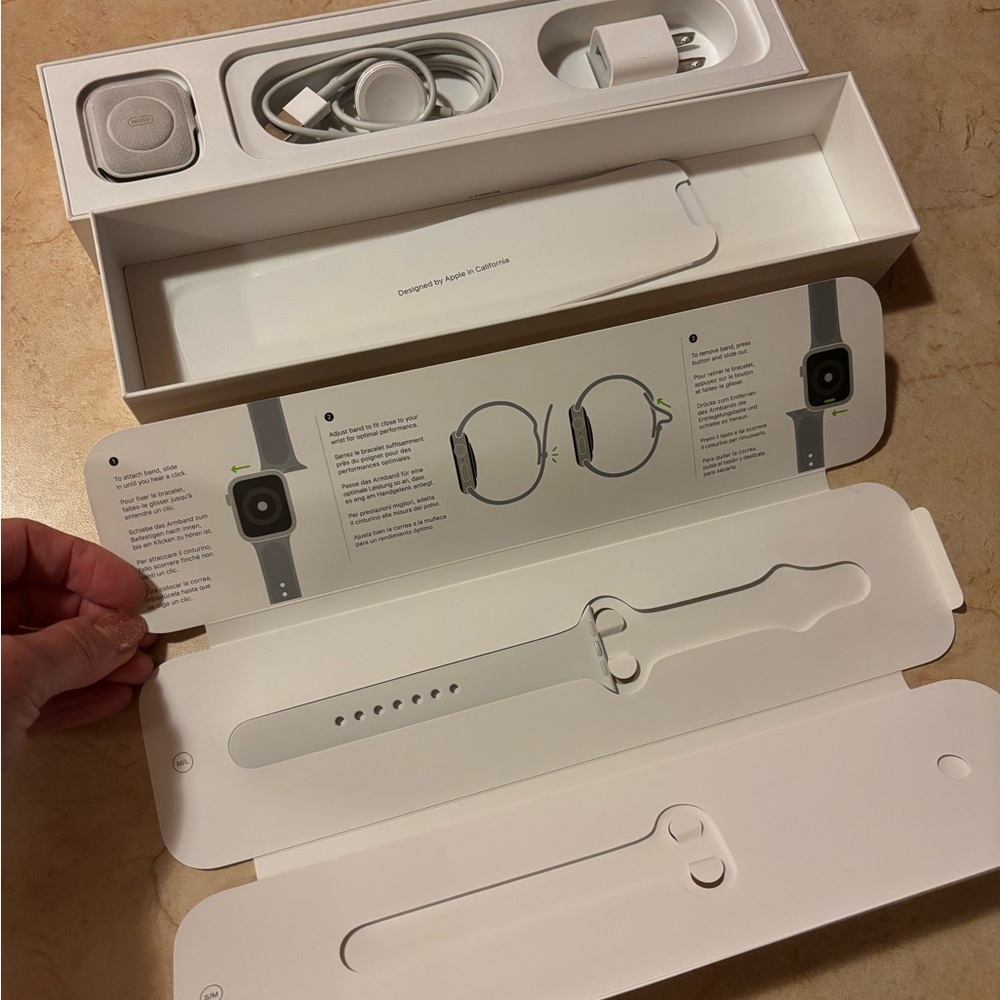 Apple Watch 4 Series 40mm - Picture 8 of 9